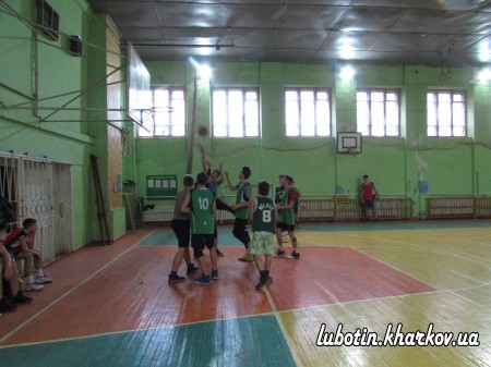 Спортивно – масові змагання з баскетболу серед дорослих та юнаків старших вікових категорій з нагоди Дня Збройних Сил України. 