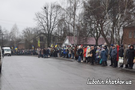 Мешканці нашого міста до Дня Соборності України утворили живий ланцюг єдності