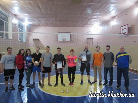 Спортивний турнір з волейболу (спортивна зала НВК №2) присвячений Дню Гідності і Свободи!