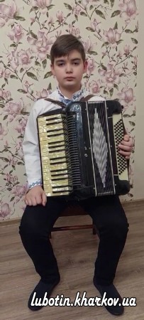 Учні Люботинської музичної школи взяли участь у IІ міжшкільному конкурсі української музики юних виконавців на народних інструментах «Народні візерунки»
